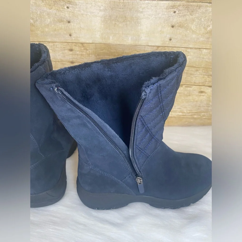 Lands End Womens Size 8D Blue Quilted Suede All Weather Zip Boots